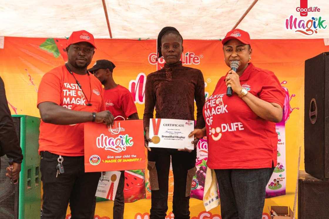 Ronke Ojo Stormed Lagos Market for Goodlife Magik Fruit Drink