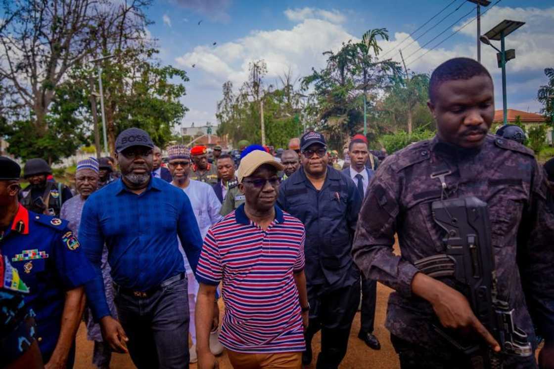 Gwamna Okpebholo. Gwamna Okpebholo.