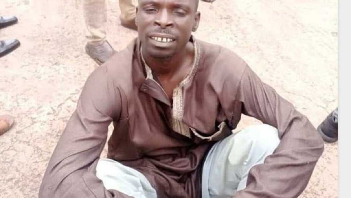 Hoton Hatsabibin Ɗan Bindigan Sokoto Da Aka Kama a Gidan Karuwai