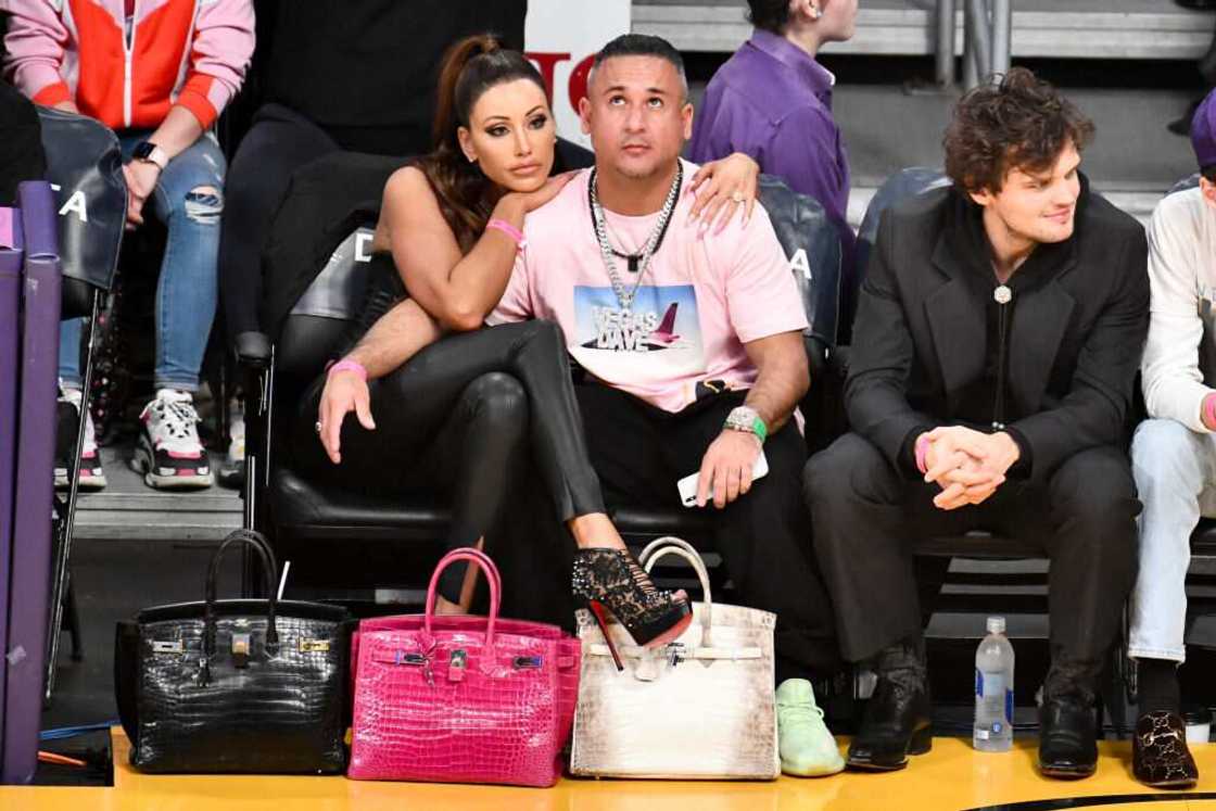 Holly Sonders bio: age, plastic surgery, husband Holly Sonders bio: age, plastic surgery, husband