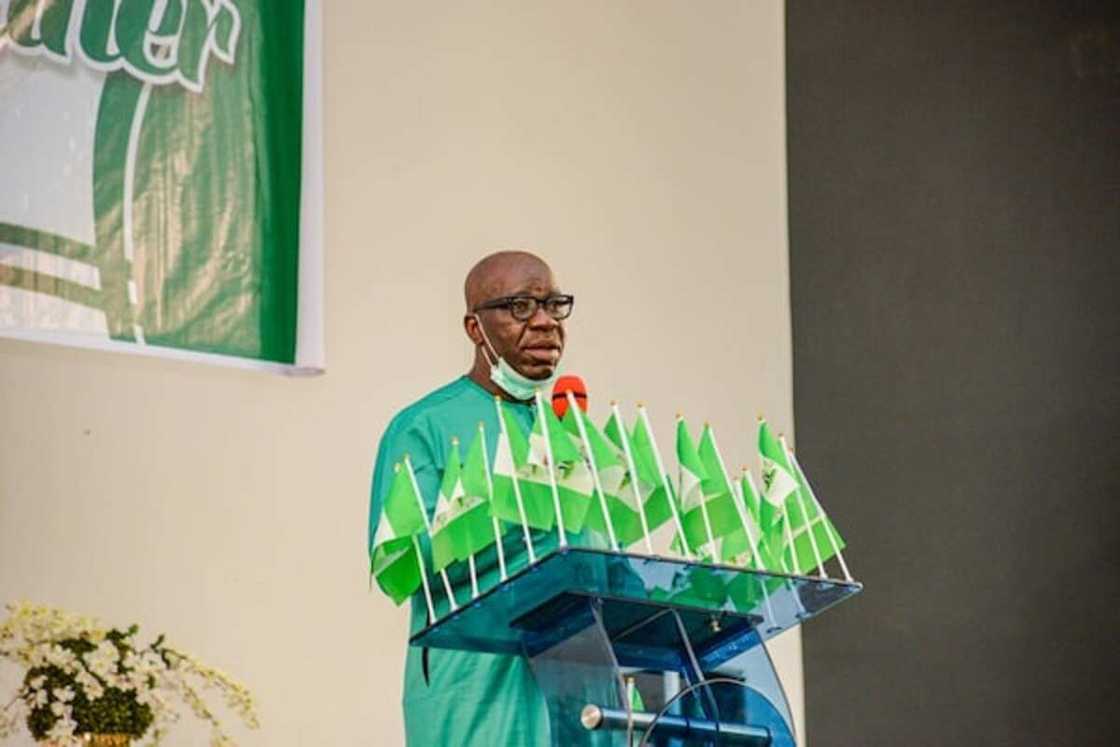 PDP ta aikawa Obaseki muhimmin saƙo, ta faɗa masa yadda zai yi mu'amala da abokan hamayya PDP ta aikawa Obaseki muhimmin saƙo, ta faɗa masa yadda zai yi mu'amala da abokan hamayya