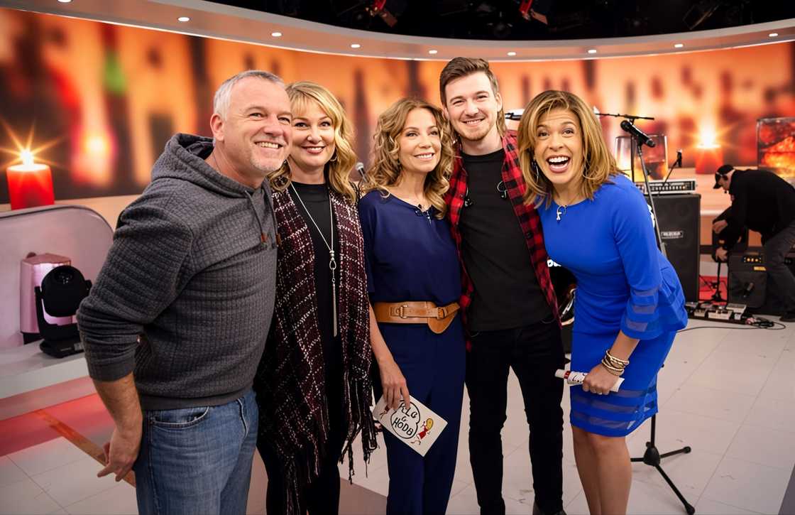 Country singer Morgan Wallen smiling alongside his parents and Today Show hosts Kathie Lee Gifford and Hoda Kotb Country singer Morgan Wallen smiling alongside his parents and Today Show hosts Kathie Lee Gifford and Hoda Kotb