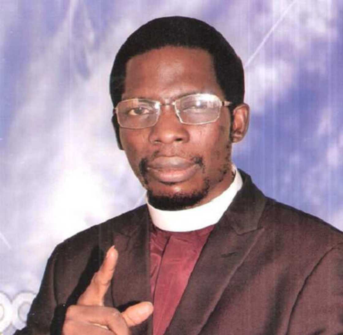 A Nigerian governor will die, popular pastor warns in 2021 prophecy A Nigerian governor will die, popular pastor warns in 2021 prophecy