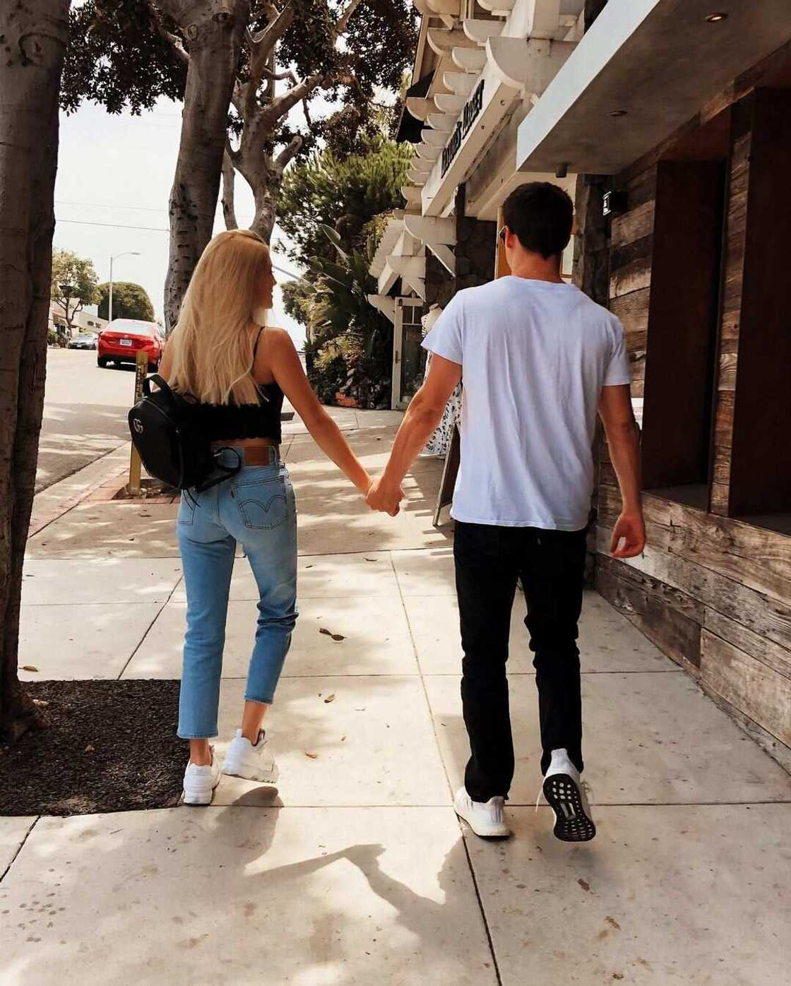 Who is Ava Sambora's boyfriend? Who is Ava Sambora's boyfriend?
