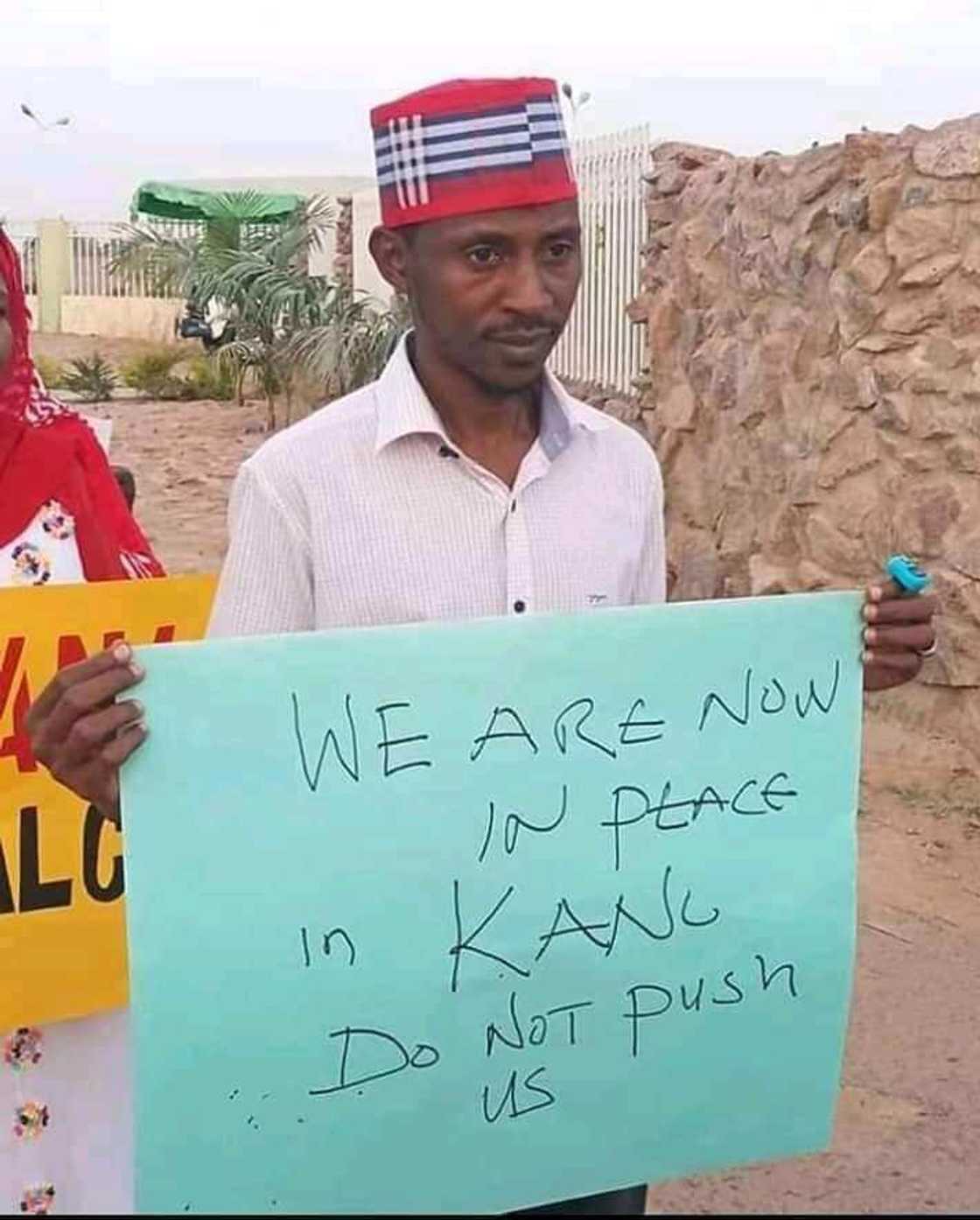 Mawakin Abba Gida-Gida ya jagoranci mawaka da 'yan fim yin zanga-zanga a Kano, hotuna Mawakin Abba Gida-Gida ya jagoranci mawaka da 'yan fim yin zanga-zanga a Kano, hotuna