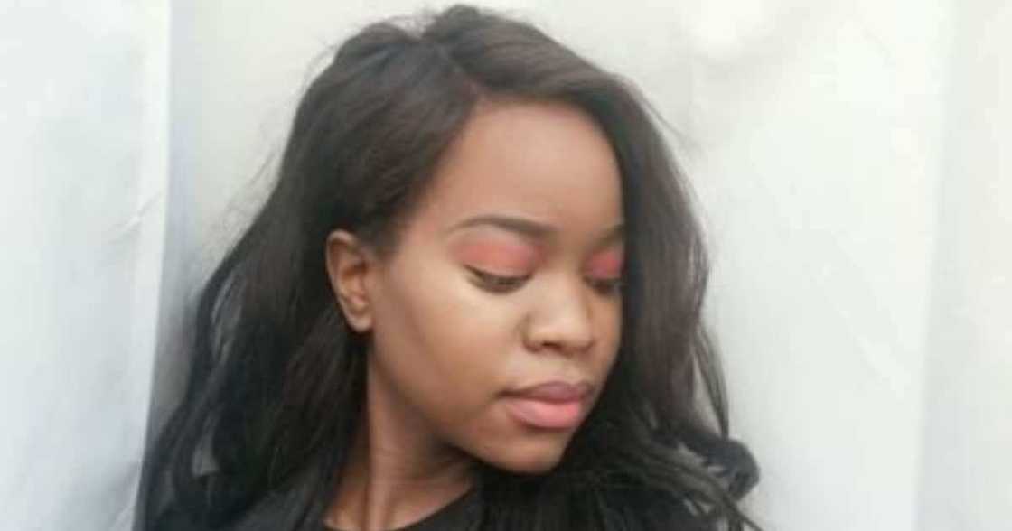 What in the World: Lady's "Dead" Dad Turns Out to Be Friend's Step Dad What in the World: Lady's "Dead" Dad Turns Out to Be Friend's Step Dad