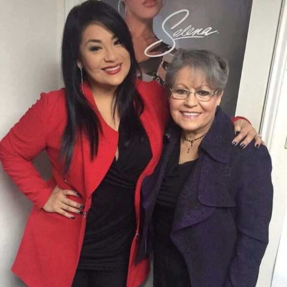 Selena Quintanilla mom Selena Quintanilla mom