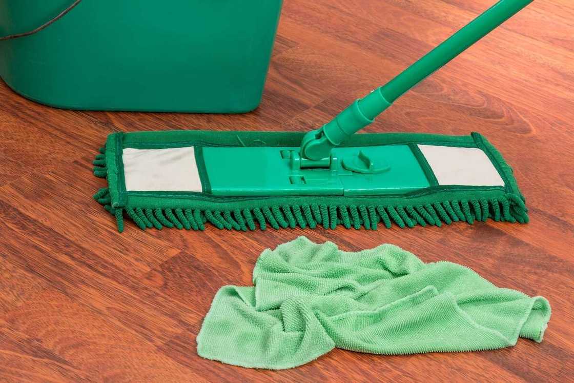 KonMarie: a method for cleaning the house KonMarie: a method for cleaning the house