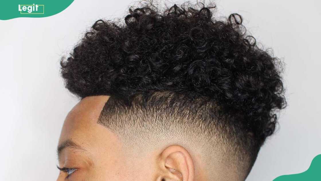 Medium curls Medium curls