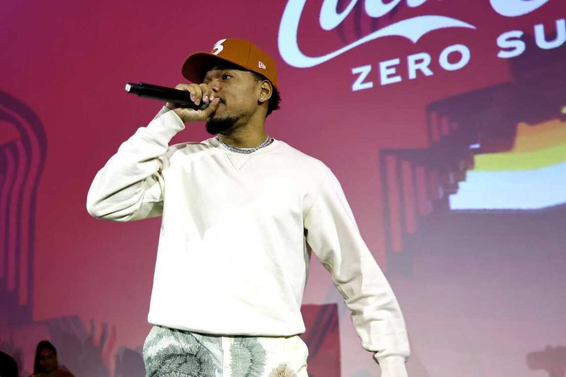 Chance the Rapper performs onstage during Ebony FWD presented by Coca-Cola Zero Sugar Chance the Rapper performs onstage during Ebony FWD presented by Coca-Cola Zero Sugar