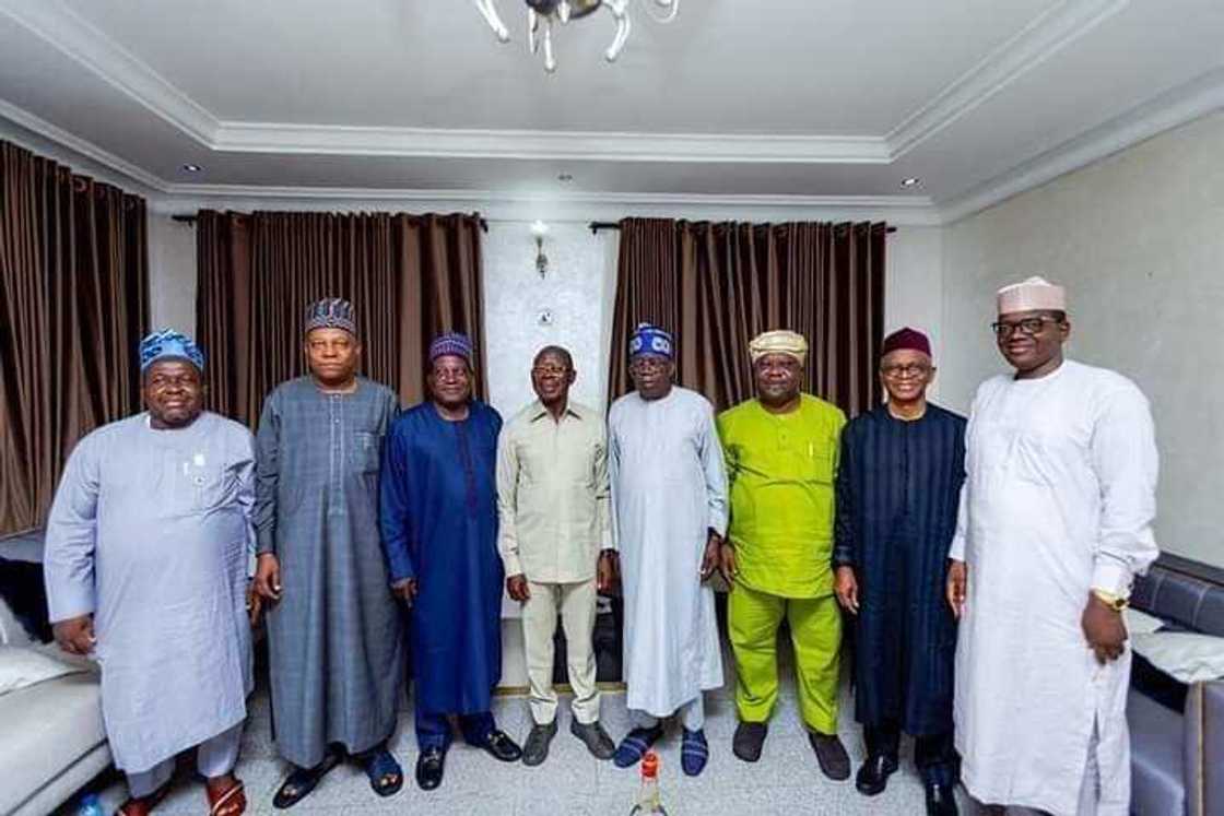 Gwamnonin APC da Tinubu. Gwamnonin APC da Tinubu.