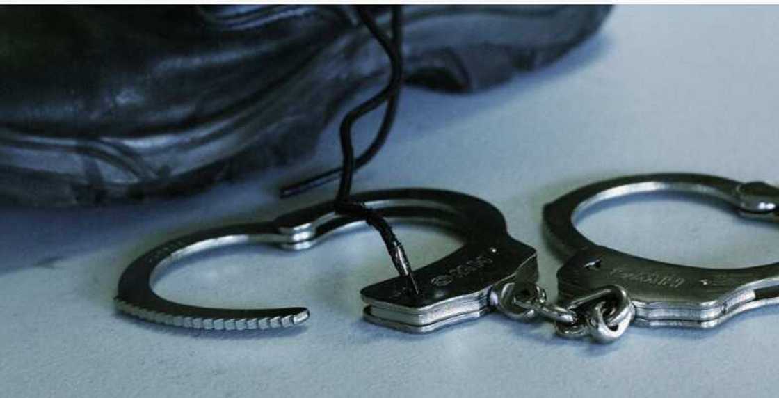 Wani miji ya kashe matarsa saboda hana shi raya sunar aure Wani miji ya kashe matarsa saboda hana shi raya sunar aure