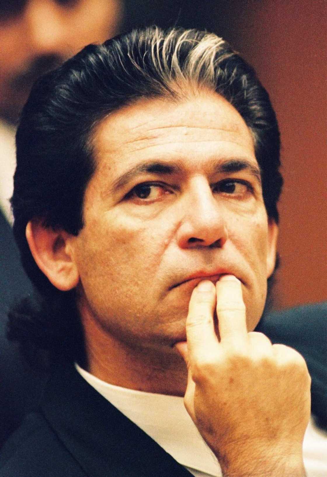 Robert Kardashian Sr Robert Kardashian Sr