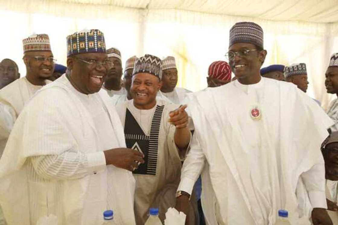 Hotunan daurin auren dan shugaban majalisar dattawa, Ahmad Lawan Hotunan daurin auren dan shugaban majalisar dattawa, Ahmad Lawan