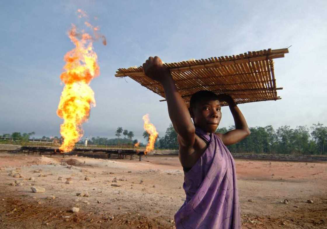 Gas flaring Nigeria Gas flaring Nigeria