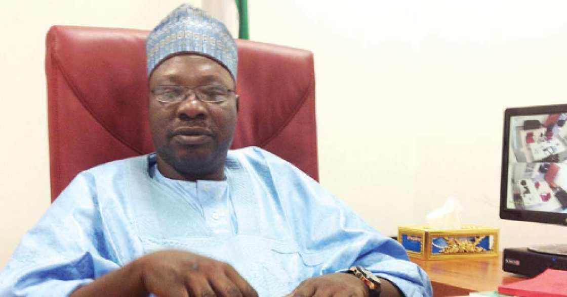 Da dumi dumi: Sanatan PDP, Lidani ya sauya sheka zuwa APC Da dumi dumi: Sanatan PDP, Lidani ya sauya sheka zuwa APC