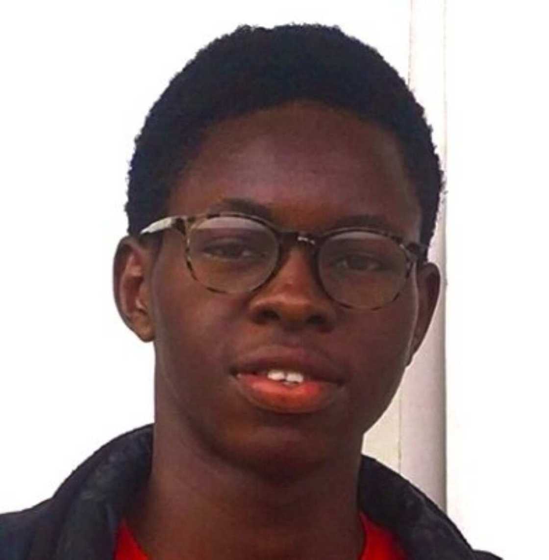 Here is 'beautiful' Donald Trump in black and white as depicted by a 17-year-old self-trained Nigerian artist Here is 'beautiful' Donald Trump in black and white as depicted by a 17-year-old self-trained Nigerian artist