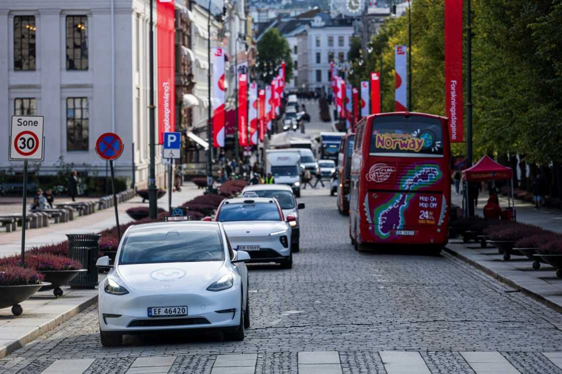 Tesla has set a new sales record for auto sales in Norway as the possibility sales incentives could be cut back has encouraged consumers to buy vehicles Tesla has set a new sales record for auto sales in Norway as the possibility sales incentives could be cut back has encouraged consumers to buy vehicles