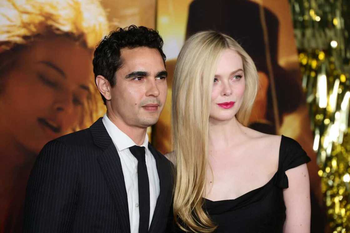 elle fanning couple avec max minghella