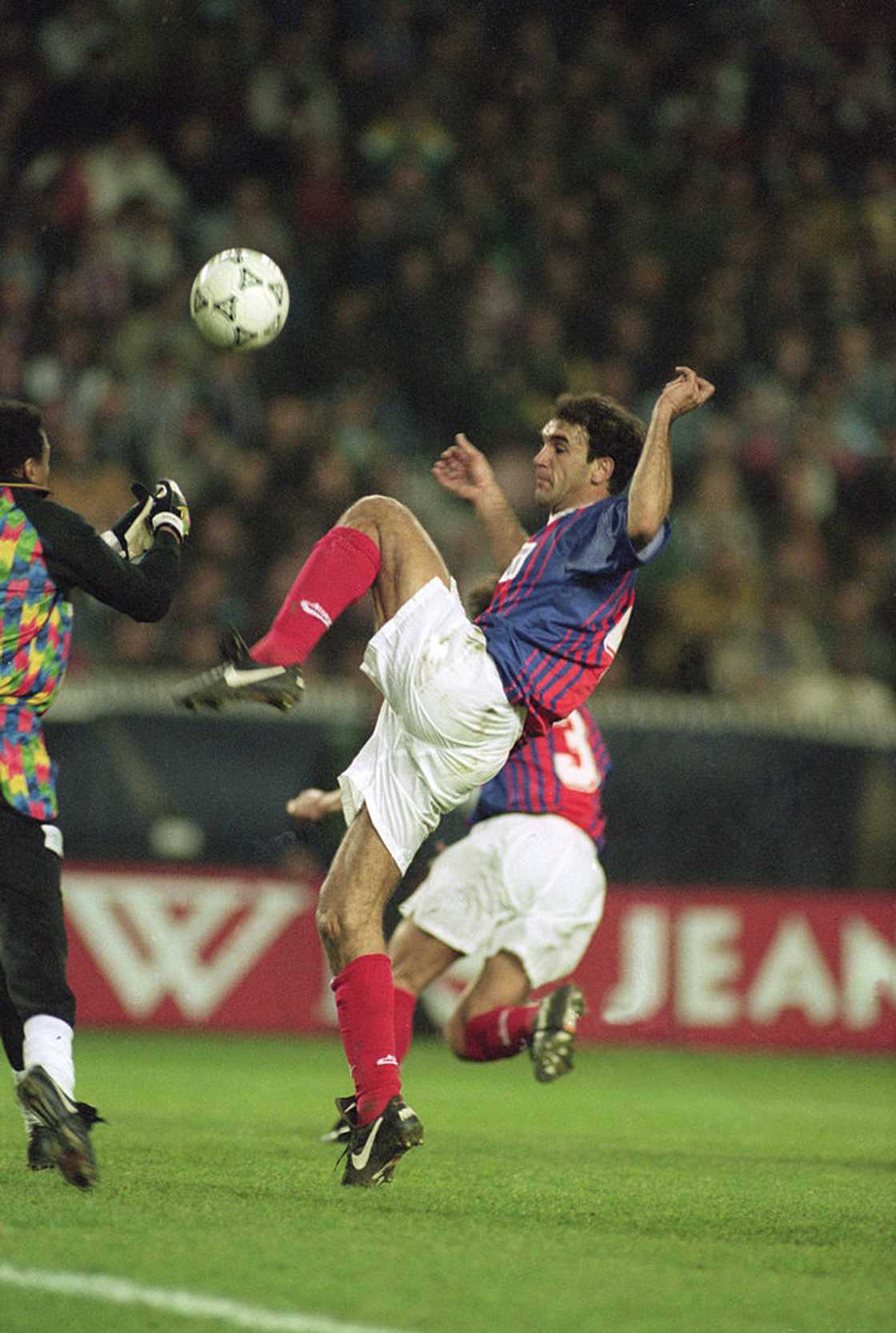 Top 10 PSG legends of all time ranked, PSG legends who were defenders and the best PSG team ever Top 10 PSG legends of all time ranked, PSG legends who were defenders and the best PSG team ever