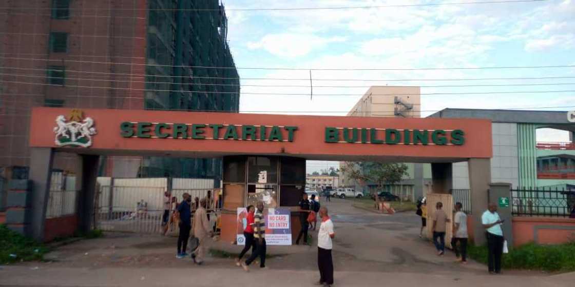 Hotuna daga Edo Hotuna daga Edo