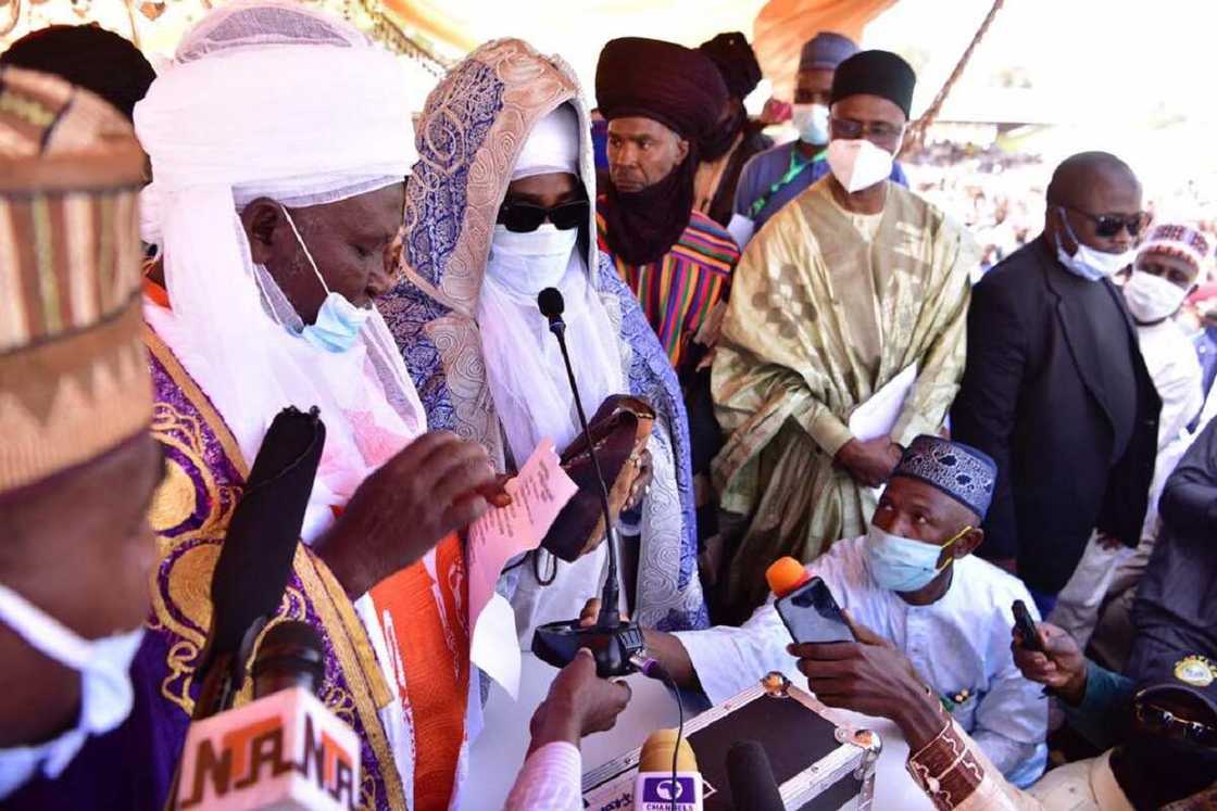 Kai Tsaye: Yadda ake bikin mika sandar sarautar Zazzau ga sabon Sarki