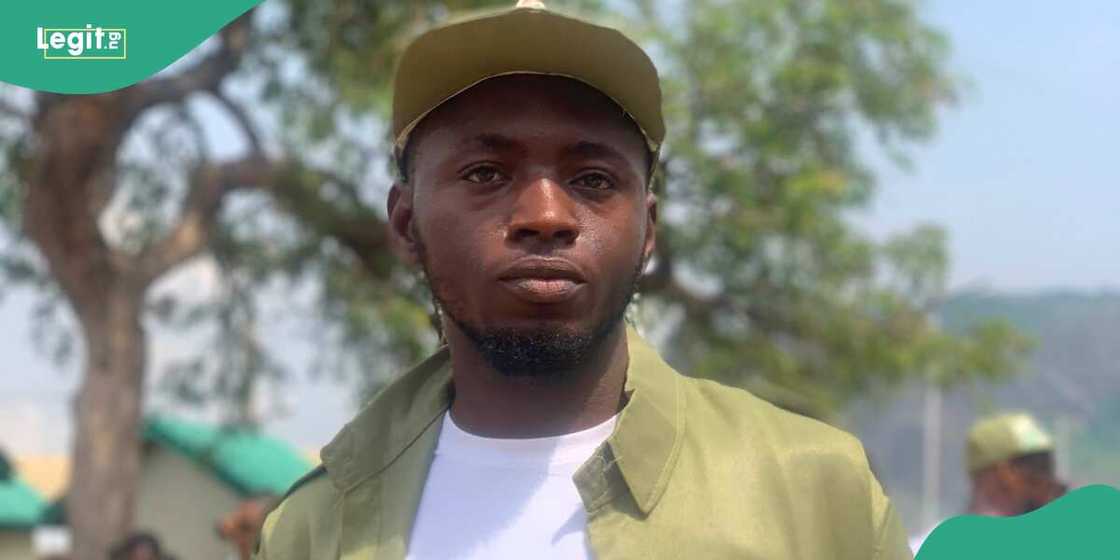 Nigerian man becomes first graduate in family Nigerian man becomes first graduate in family