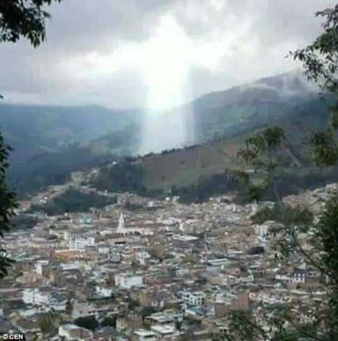 The astonishing cloud formation took on a shape locals believe is of Jesus Christ The astonishing cloud formation took on a shape locals believe is of Jesus Christ
