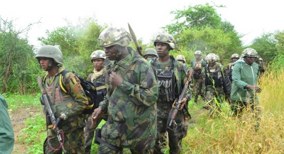 Sojoji sun yi batakashi da 'yan daba a Ebonyi Sojoji sun yi batakashi da 'yan daba a Ebonyi