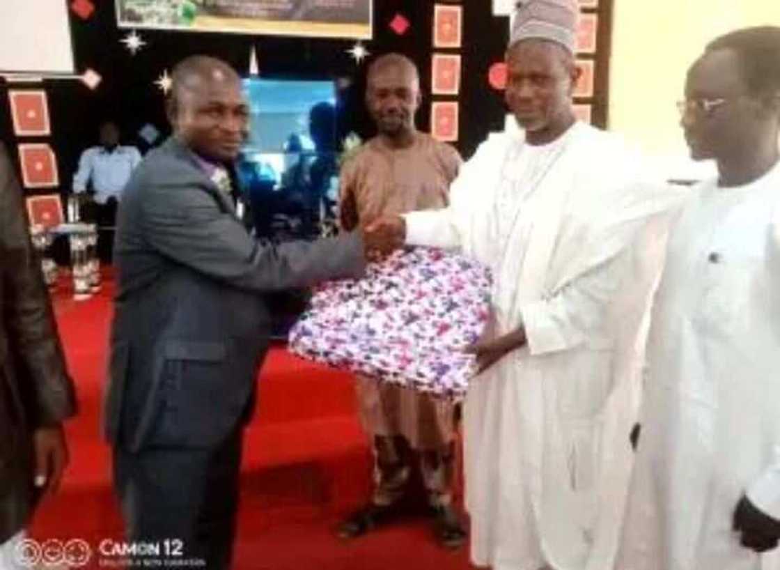 Shiites celebrate Christmas, Muslim group attends church in Kaduna Shiites celebrate Christmas, Muslim group attends church in Kaduna