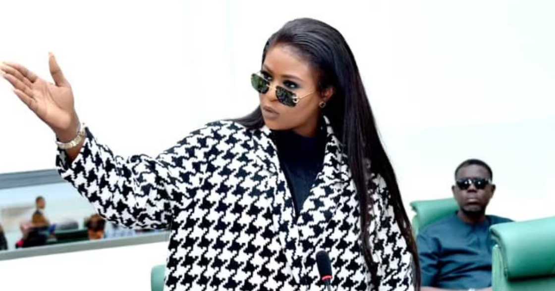 2Baba and Natasha Osawaru allegedly visit Esama of Benin again. 2Baba and Natasha Osawaru allegedly visit Esama of Benin again.