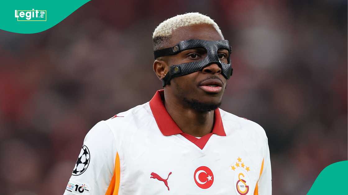 Ahmet Cakar, Victor Osimhen, Galatasaray, Liverpool, UEFA Champions League. Ahmet Cakar, Victor Osimhen, Galatasaray, Liverpool, UEFA Champions League.