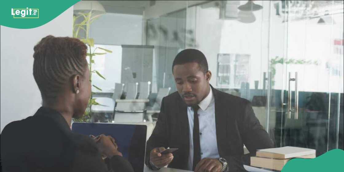 Nigerian bank workers Nigerian bank workers