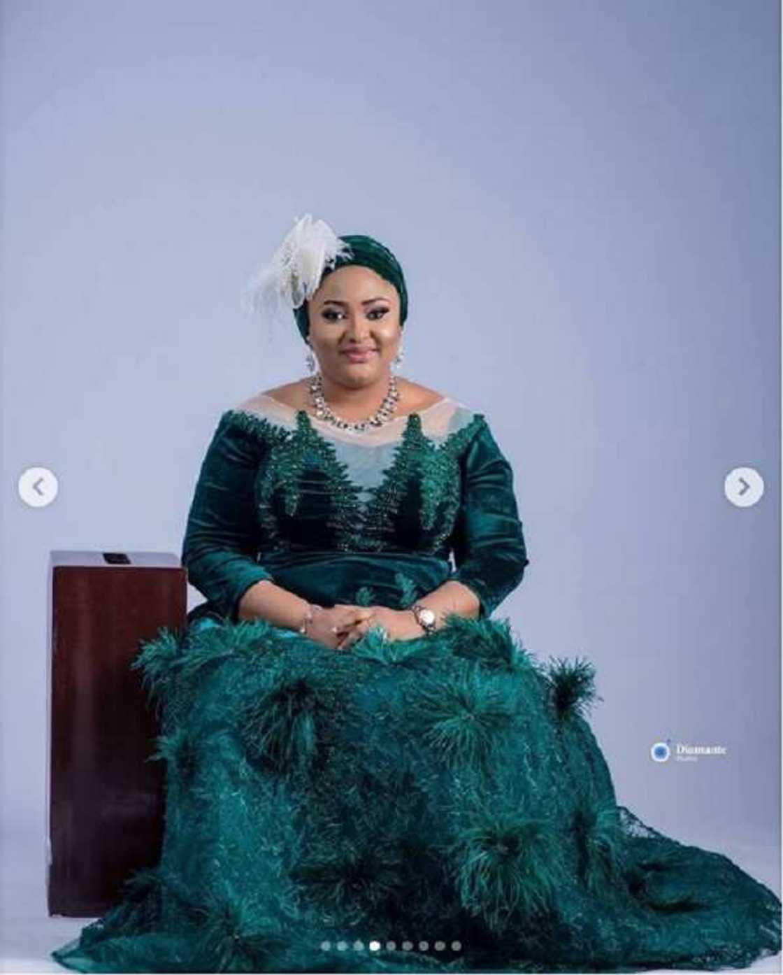 Jerin kyawawan matan 'yan siyasa guda hudu na kasar nan Jerin kyawawan matan 'yan siyasa guda hudu na kasar nan