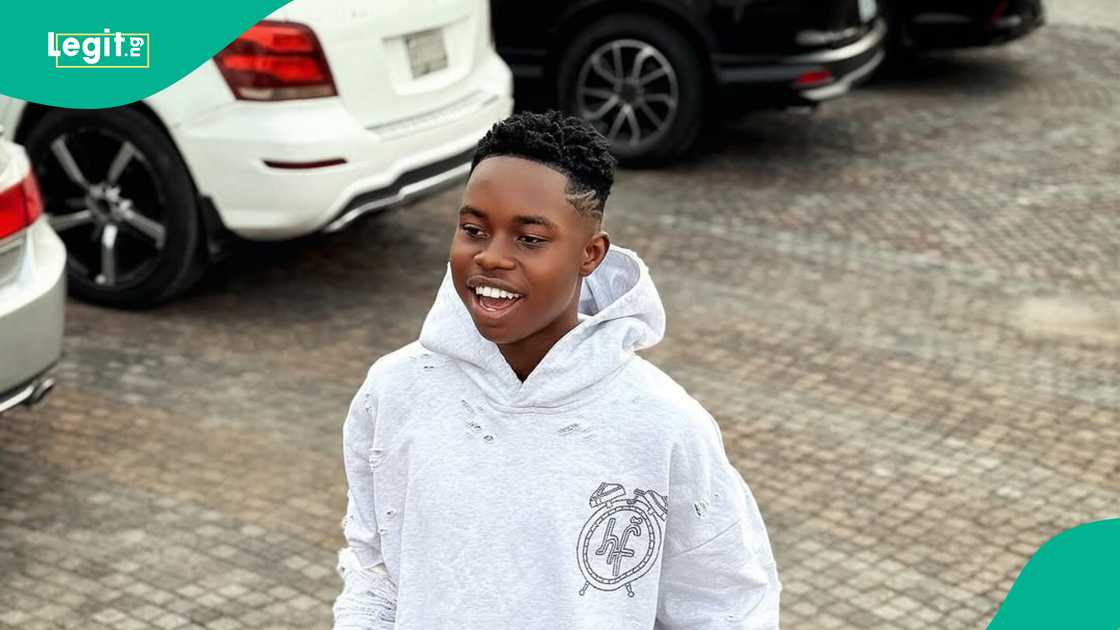 Fans pray for Peller over prophecy from Prophet Muyiwa Akogun of God's City in Ekiti. Fans pray for Peller over prophecy from Prophet Muyiwa Akogun of God's City in Ekiti.