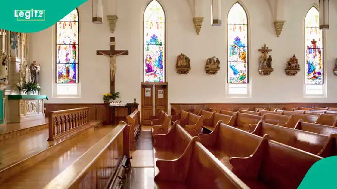 'Yan bindiga sun sace masu ibada sama da 300 a jihar Kwara 'Yan bindiga sun sace masu ibada sama da 300 a jihar Kwara