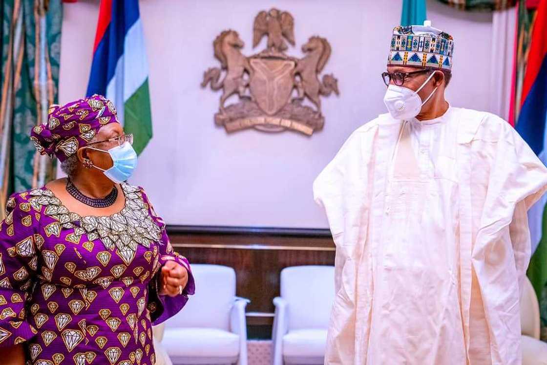 Okonjo-Iweala ta fadawa Buhari hanyar da zai bi, ya gujewa sake aukawa matsin tattalin arziki Okonjo-Iweala ta fadawa Buhari hanyar da zai bi, ya gujewa sake aukawa matsin tattalin arziki