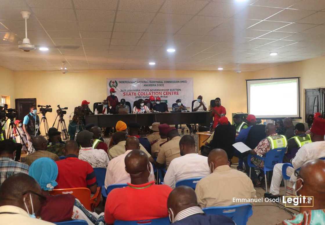 Soludo leads his closest challenger, Mr Ozigbo, with over 50,000 votes, Ihiala local government alone has over 148,000 registered voters. Soludo leads his closest challenger, Mr Ozigbo, with over 50,000 votes, Ihiala local government alone has over 148,000 registered voters.