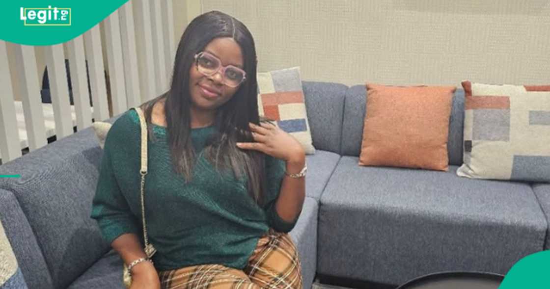 Lady in pain as she loses her friend, Kingsley Aneke.