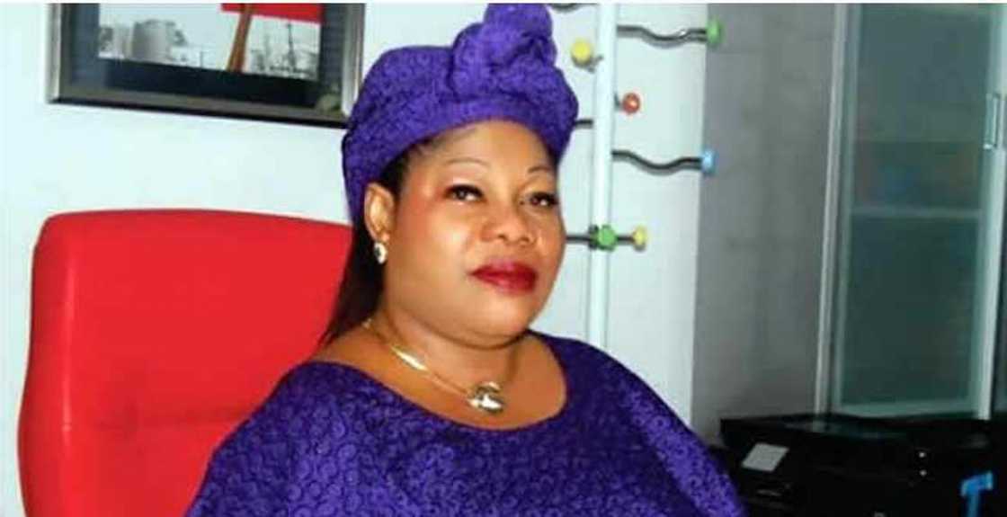 EFCC ta kwace gidaje 46 mallakar darektan kamfen din Jonathan EFCC ta kwace gidaje 46 mallakar darektan kamfen din Jonathan