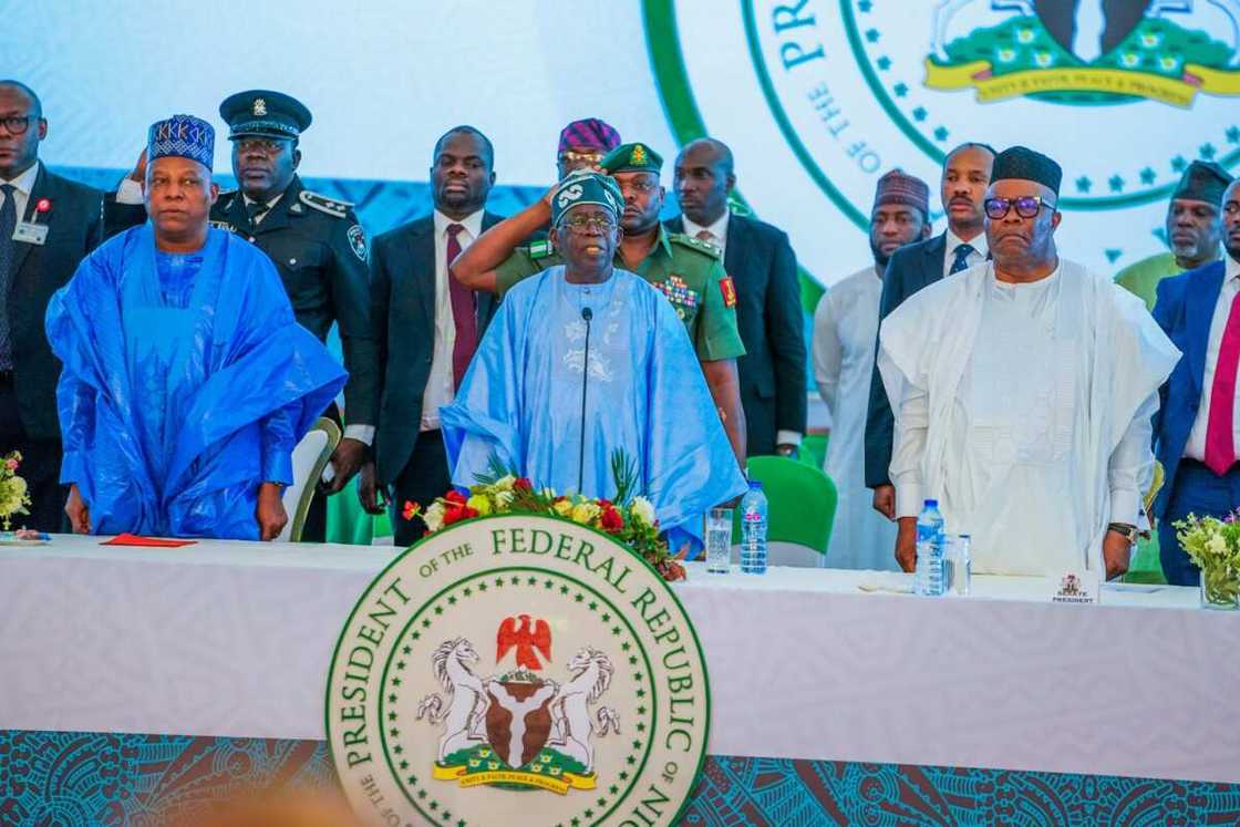 Shugaban kasa da shugaban majalisa Shugaban kasa da shugaban majalisa