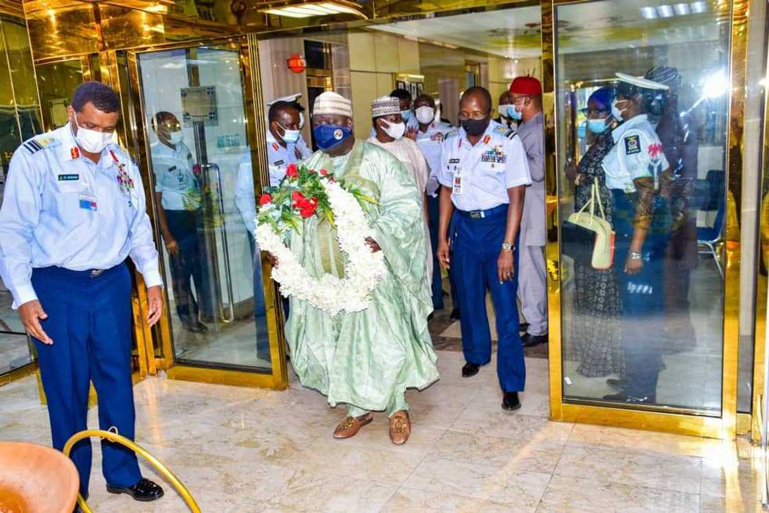 Da duminsa: Hukumar Sojin Sama ta bayyana ranar Jana'izar Tolulope Arotile (Hotuna) Da duminsa: Hukumar Sojin Sama ta bayyana ranar Jana'izar Tolulope Arotile (Hotuna)