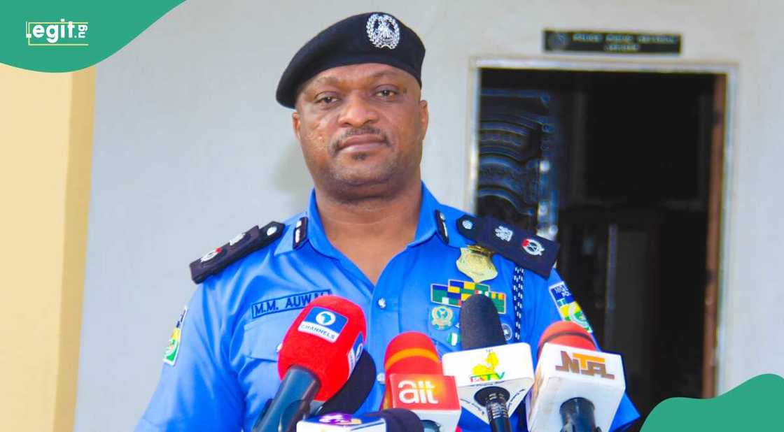 'Yan sanda sun kama wanda ya kashe mahaifinsa a Bauchi 'Yan sanda sun kama wanda ya kashe mahaifinsa a Bauchi