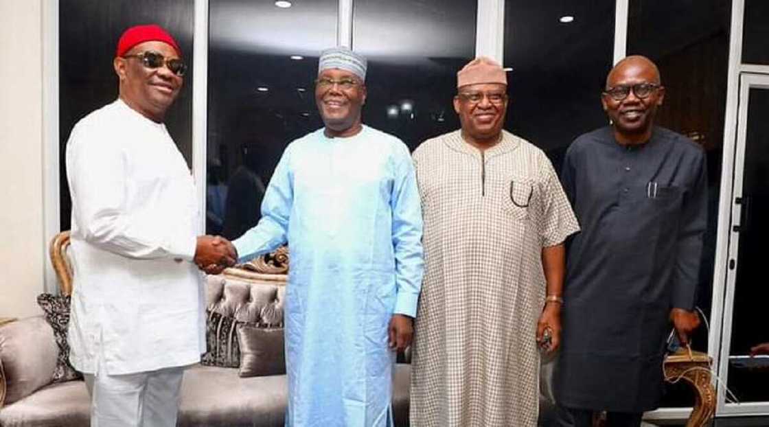 Wike Ya Ziyarci Atiku a Yayin Da PDP Ke Neman Mataimakin Shugaban Kasa Daga Kudu Wike Ya Ziyarci Atiku a Yayin Da PDP Ke Neman Mataimakin Shugaban Kasa Daga Kudu