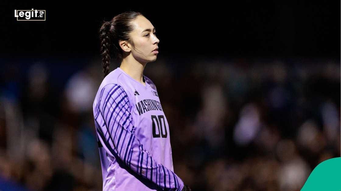 Washington, Huskies, Mia Hamant, Seattle Reign, Seattle, Washington.