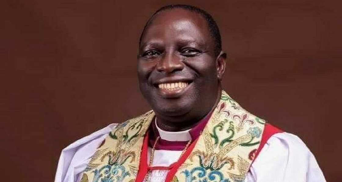 An kama Bishop na coci yana kwanciya da matar faston da ke ƙarƙashinsa An kama Bishop na coci yana kwanciya da matar faston da ke ƙarƙashinsa