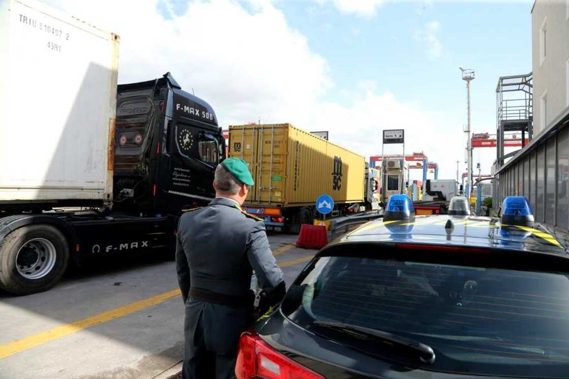 Naples police seized nearly 100 million items worth over 470 million euros in 2022