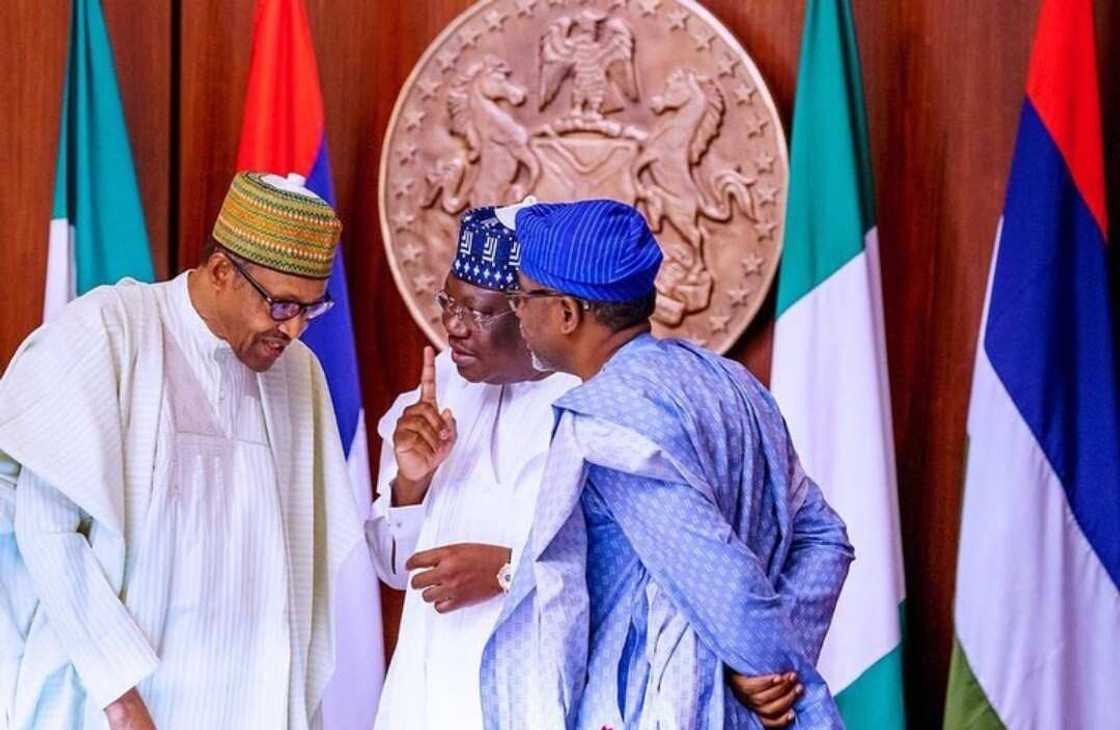 Kasafin kudi: Yan majalisa sun katse hutunsu na Sallah, sun koma majalisa cikin gaggawa Kasafin kudi: Yan majalisa sun katse hutunsu na Sallah, sun koma majalisa cikin gaggawa