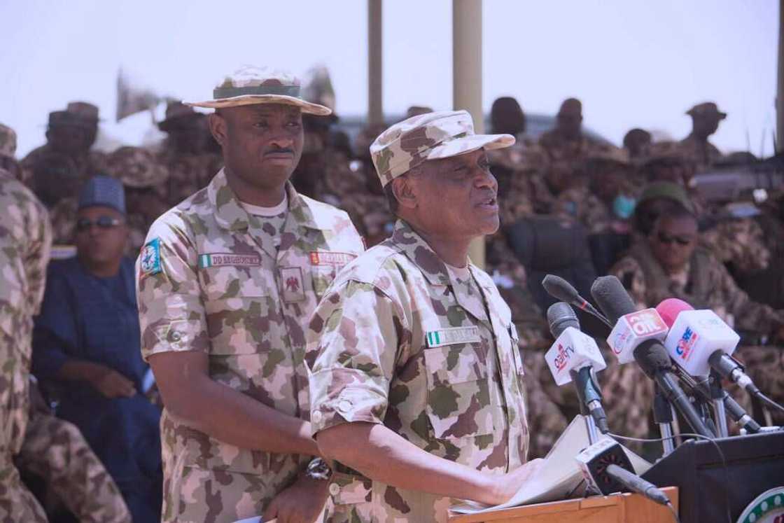 Kididdigar irin ayyukan da Ministan Tsaro Mansur dan-Ali yayi a cikin shekarun nan Kididdigar irin ayyukan da Ministan Tsaro Mansur dan-Ali yayi a cikin shekarun nan