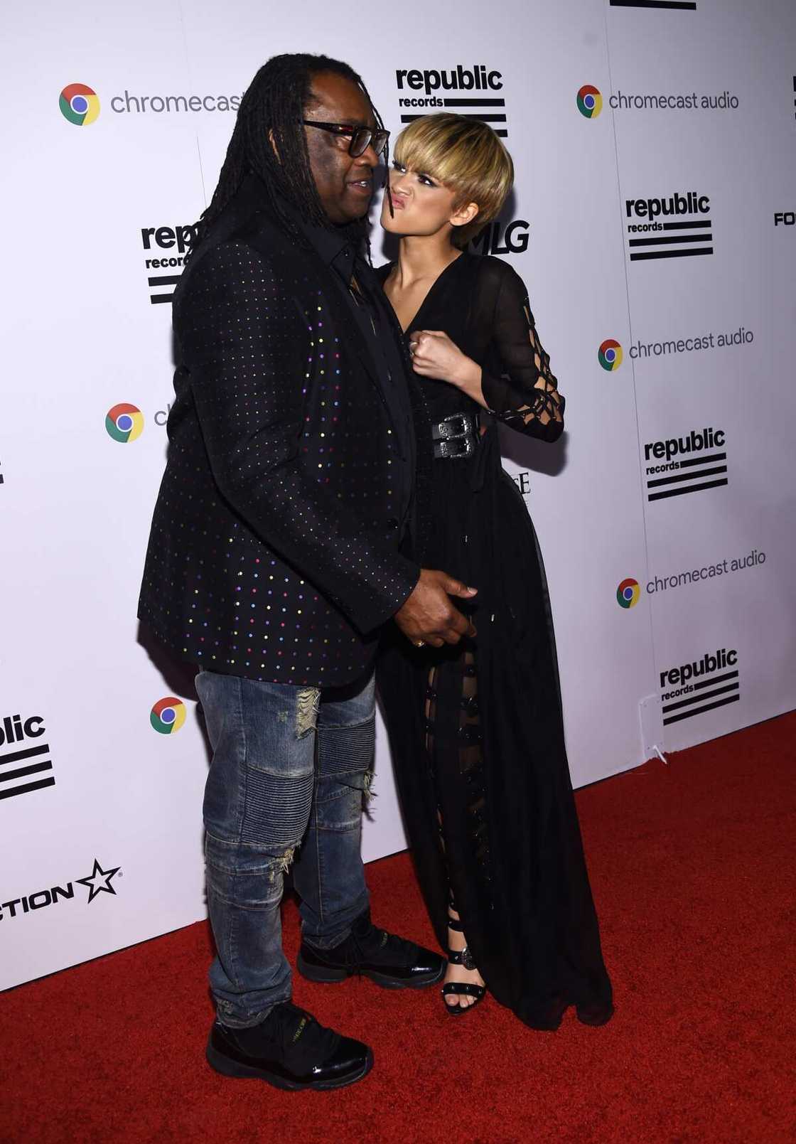 Zendaya et son père qui est aussi son manager.
Photo : Amanda Edwards/WireImage. Zendaya et son père qui est aussi son manager.
Photo : Amanda Edwards/WireImage.